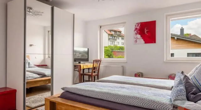 Großes Ferienhaus mit Sauna, Grill, Garten, Kaminofen, Reserva ahora Apartamento Hoteles en Baden-Wurtemberg con aparcamiento, Aparcamiento
