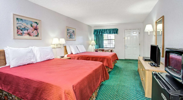 Четырёхместный номер Standard Travelodge by Wyndham Hotel & Cottages St Augustine - Historic