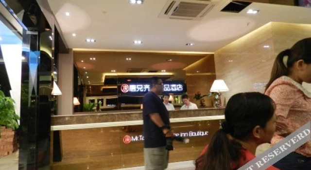 Pai Hotel (Nanning Jiangnan Shizhuling Subway Station), Rezerwuj Hotel Hotele w Nanning z parkingiem, Parking