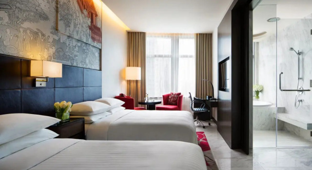 Четырёхместный номер Standard Bangkok Marriott Hotel Sukhumvit