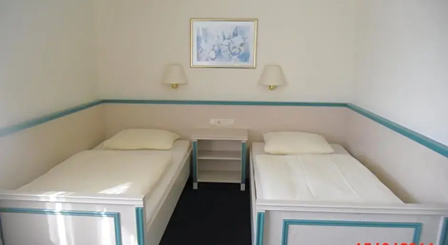 Centralhotel Ratingen, Забронировать Отель Ратинген Северный Рейн-Вестфалия