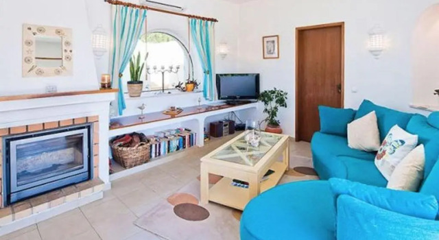 Attractive 3 bedroom Carvoeiro villa with private heated pool in Vale do Milho Air conditioning inc, Rezervovat Vila Chaty v Algarve, Chalupa
