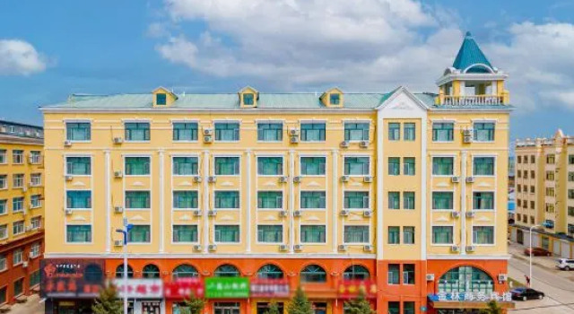 Jinlin Business Hotel, Prenota Hotel Hotel a Inner Mongolia con parcheggio, Parcheggio