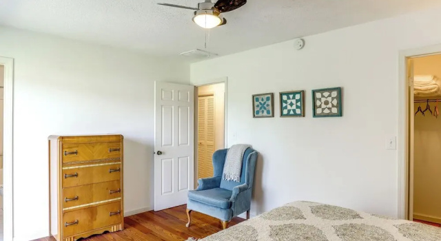 River Access & Gorgeous Views: Pisgah Forest Home!, Забронировать Дом для отпуска Коттеджи Фасги Форест, Коттедж