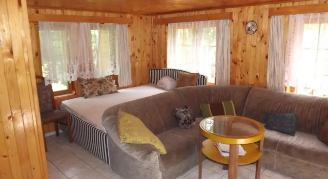 Holiday House Vranov Dam, Rezerwuj Apartament Hotele w Central Bohemia z parkingiem, Parking