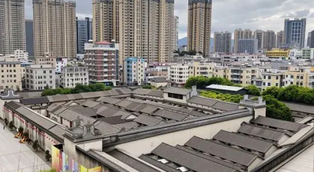 Yimi Hotel