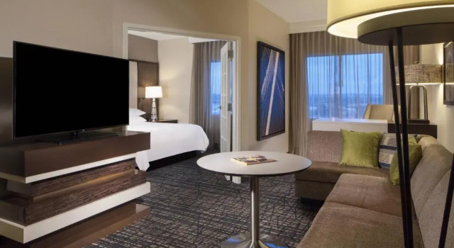 Двухместный люкс c 1 спальней Dallas Marriott Suites Medical/Market Center