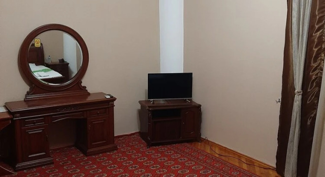 Полулюкс Хостел Madina Artanor