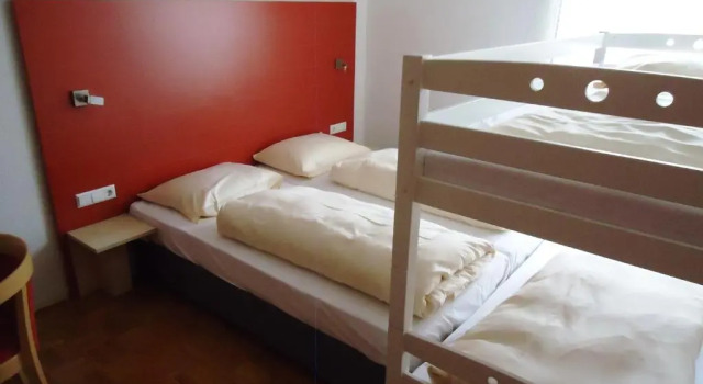 Четырёхместный коттедж Hotel Krone
