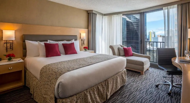 Номер Premier Warwick Seattle