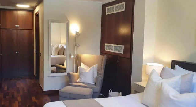 Phaedrus Living: Amorosa 13 Beachside Villa