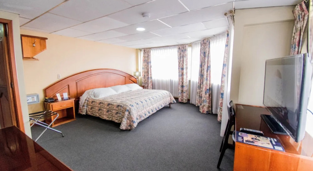 Standard Doppel Zimmer mit Balkon Grand Hotel Loja