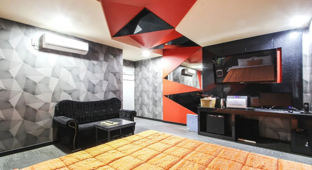 IS Motel