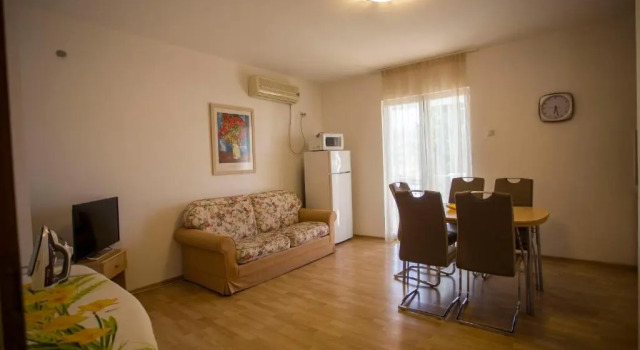 apartment Summer 2sp, Book Apartment Sutomore Bar County
