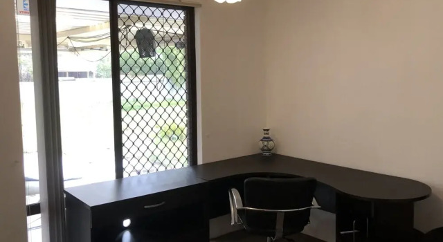 Riverton Lodge - Walk to Shopping Centre, Buchen Sie Ferienhaus Perth CBD Perth