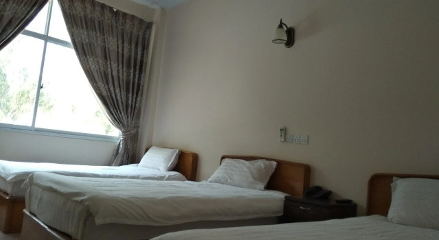 Man Thi Tar Hotel