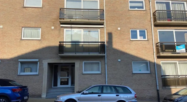 Ruim zonnig appartement op 50m van strand, Prenota Appartamento Ostenda 