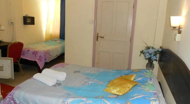 Sun 7 Guest House-Hotel