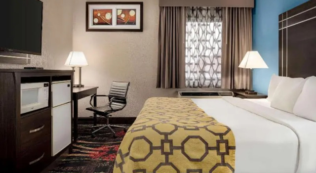 Двухместная студия Baymont by Wyndham Muncie Near Ball State University