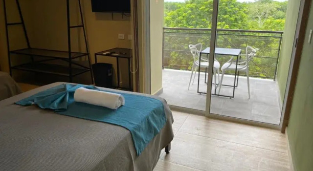Четырёхместный номер Standard с балконом и с видом на сад LOL-HA Cancún Hotel Boutique