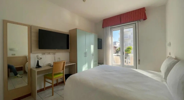 Трёхместный номер Standard Hotel Athena