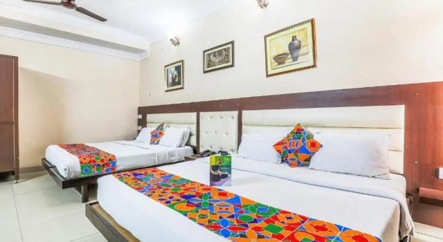 Номер Standard FabHotel Pramila Inn