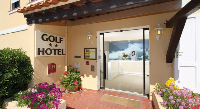Golf Hôtel, Забронировать Отель Отели Бандоль с завтраком, рядом с Atlantide1, promenades en mer, calanques de Cassis, Porquerolles, Завтраки