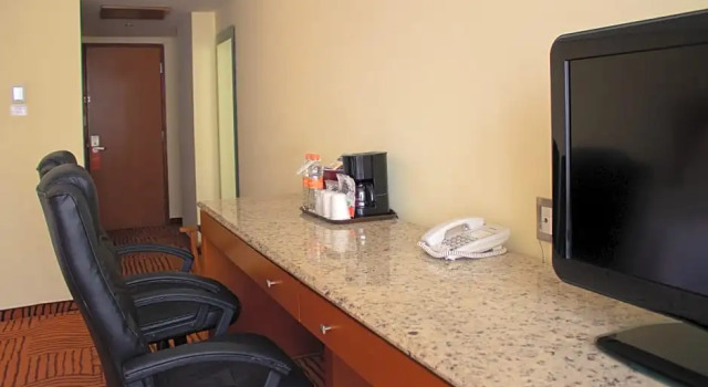 Двухместный номер Pet Friendly Standard с видом на горы Holiday Inn Puebla Finsa by IHG