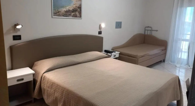 Трёхместный номер Standard с балконом Hotel Susy