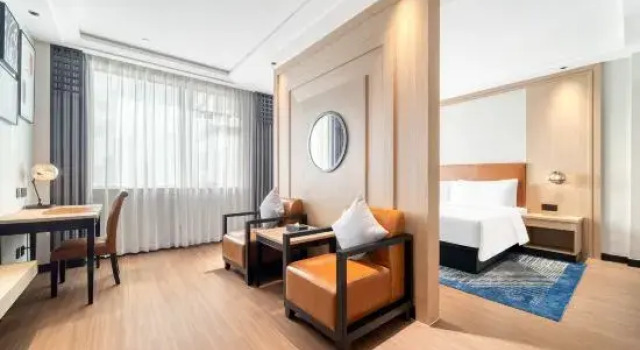 Люкс Deluxe Four Points by Sheraton Zhoushan