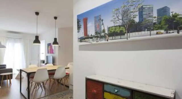 Designer Apt Near Fira Balcony 5PP Wifi Smart TV by Myrentalhost