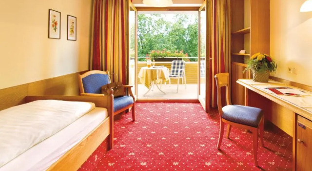 Номер Standard Hotel Astoria - Alexandra Krämer eK