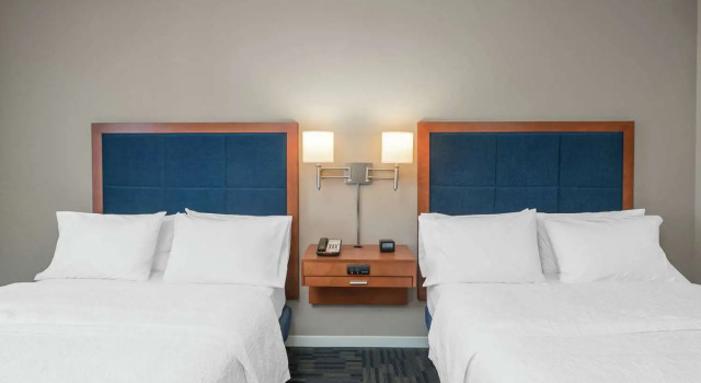 Номер Standard Hampton Inn & Suites Newburgh Stewart Airport, NY