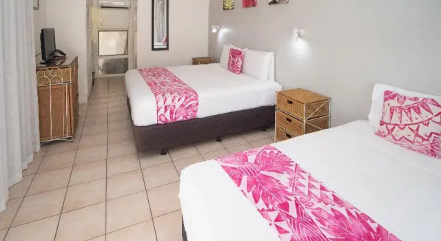 Двухместный номер Standard с видом на бассейн Club Raro Resort