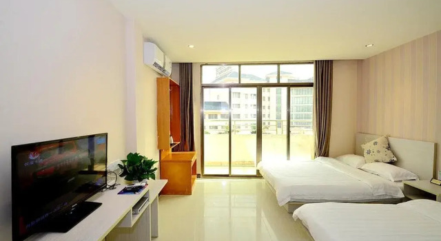 ChenHai Resort Hotel, Book Ferieresort Yinhai Beihai