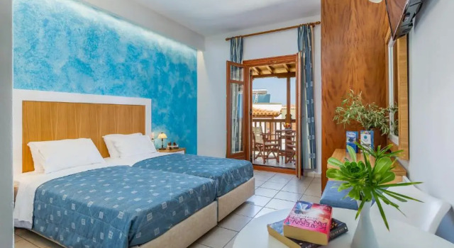 Двухместный номер Standard с видом на сад Aeolos Hotel