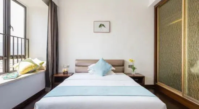 Семейный люкс с 2 комнатами с видом на море Cobblestone Holiday Apartment (Lingshui R&F Ocean Happy World)