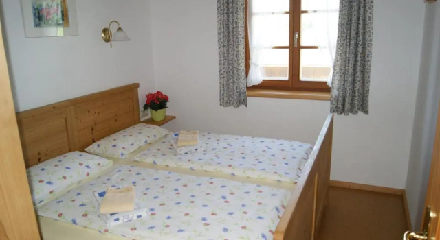 Ferienwohnung Zottnerhof, Rezervați Hotel Hoteluri în Frasdorf cu parcare, Parcare