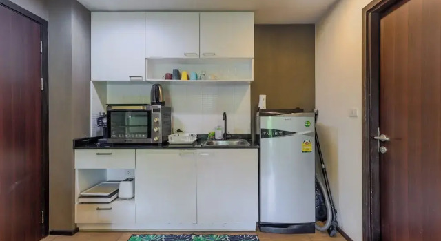 Апартаменты Best Spot Beachfront 1BR C239