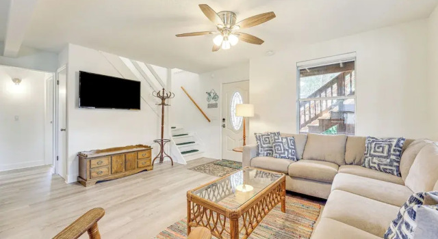 Canal-front St Augustine Home w/ Dock & Pool!, Забронировать Дом для отпуска Виллы Saint Augustine Area, Вилла