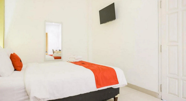 Mozy's Guesthouse by RedDoorz, Prenota Hotel Bandar Lampung Sumatra