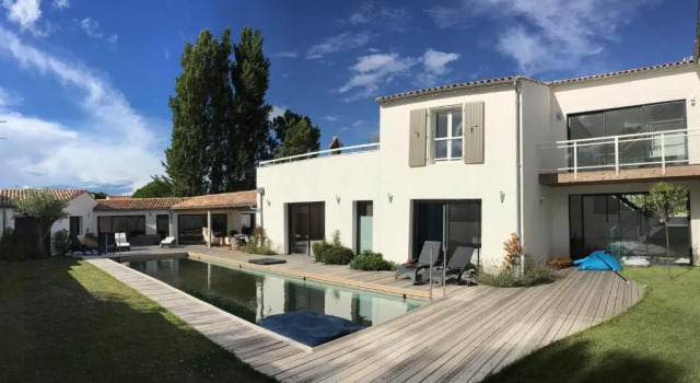 L'Île de Lumière, Rezerwuj Hotel Hotele w Charente-Maritime z parkingiem, Parking