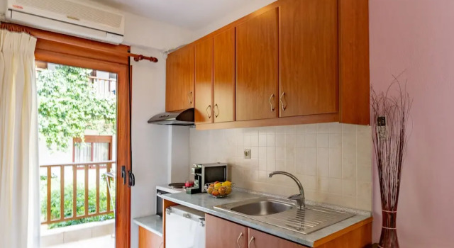 Люкс с 2 комнатами с балконом Erifili Kallithea