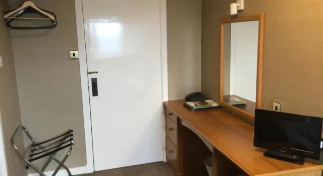 Номер Standard West Highland Hotel