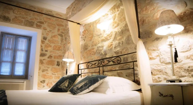 Paradiso, Varaa Hotelli Hydra Saronic Islands