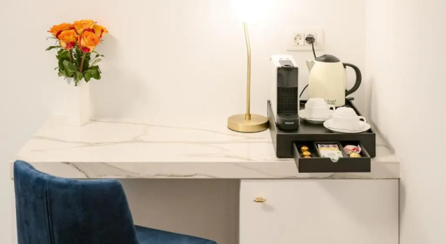 Номер Deluxe Flos Luxury Rooms