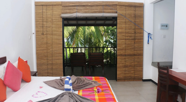 Wellé Wadiya Beach Villa, Buchen Sie Resort Hotels in Nordwestprovinz mit Pool, Schwimmbad