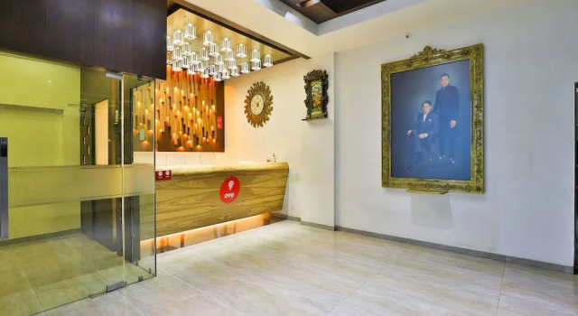 OYO 13479 Hotel Grand Nakshatra