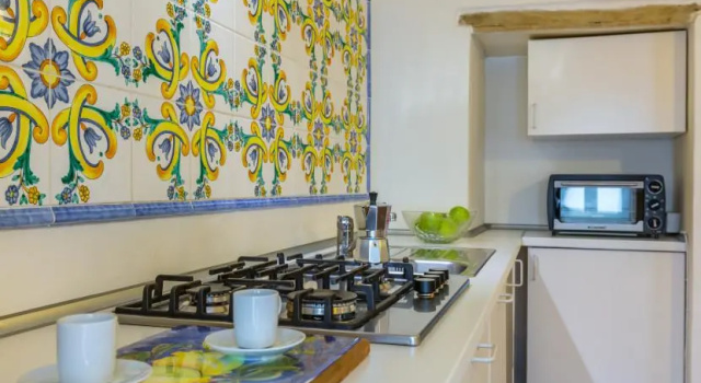 Flat 65M² 1 Bedroom 1 Bathroom - Naples, Забронировать Отель Неаполь Кампания, рядом с Церковь и монастырь Сан-Лоренцо-Маджоре