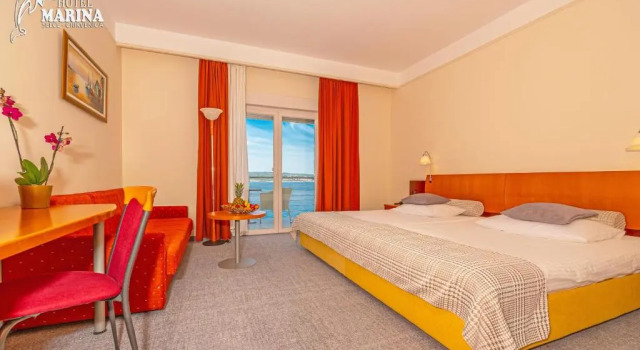 Семейный номер Standard с видом на море Hotel Marina